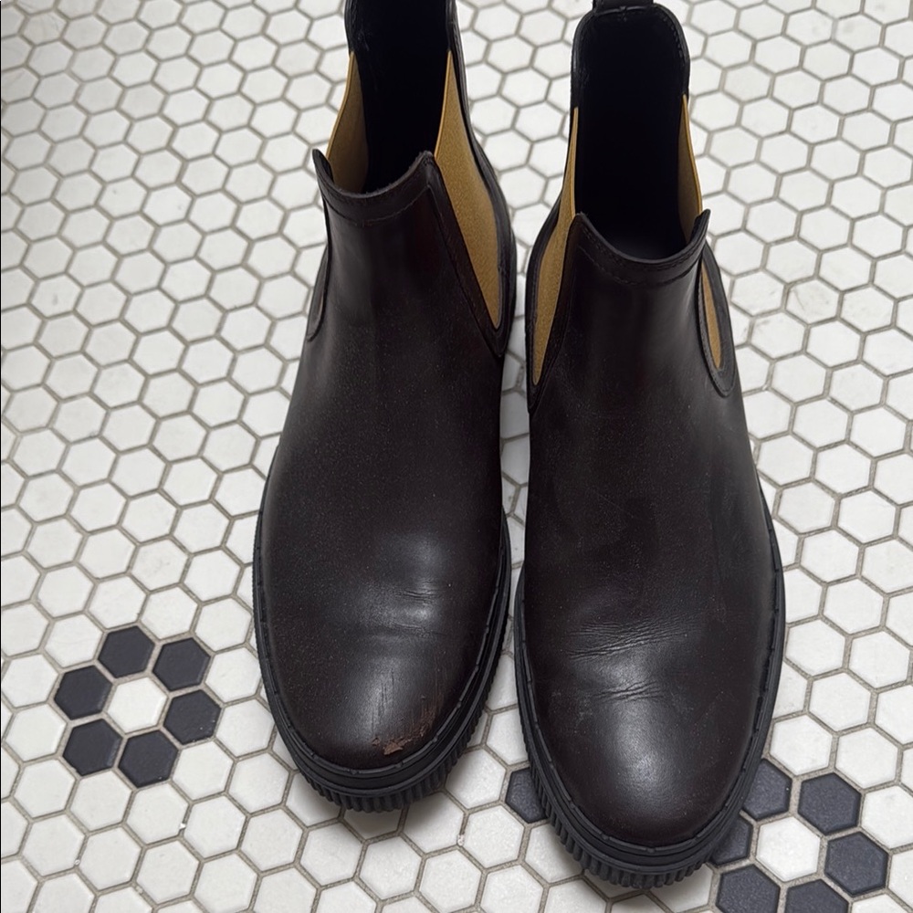 Tods Men's Black Leather Chelsea Boots 8.5 UK / 9.5 US